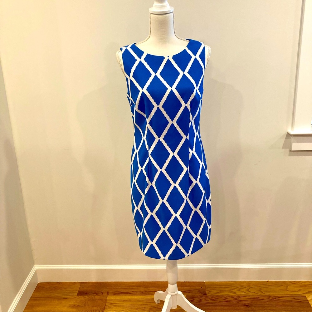 Blue and white diamond pattern dress